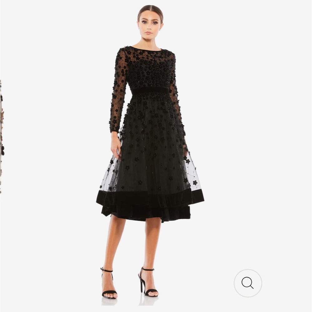 Mac Duggal velvet floral cocktail dress•size 12 NEW!